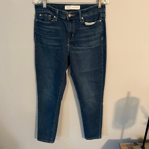 Signature by Levi Strauss Mid Rise Skinny Crop Jeans Size 8 / Waist 29 - Picture 1 of 6